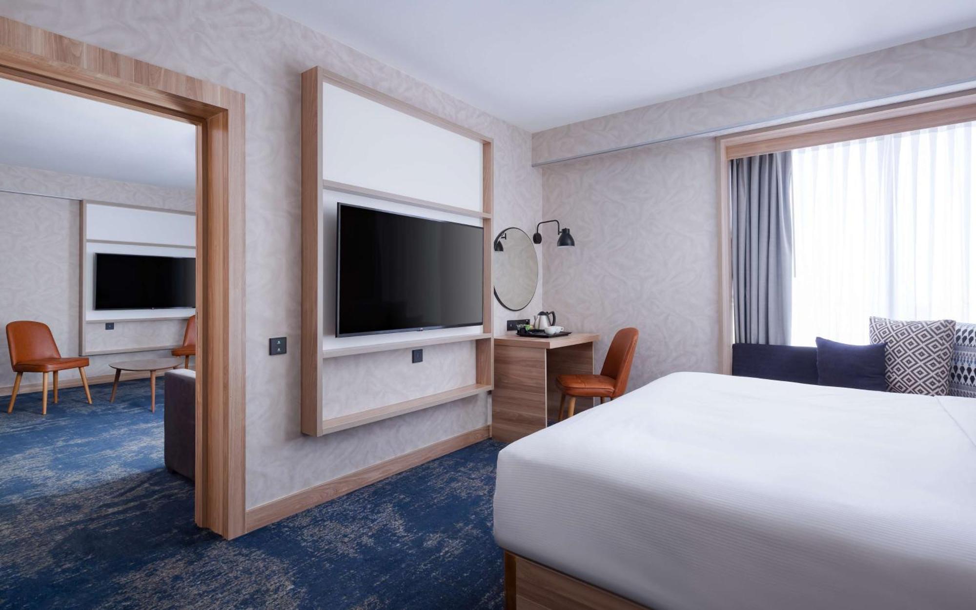 Hilton Garden Inn Samarkand Ngoại thất bức ảnh