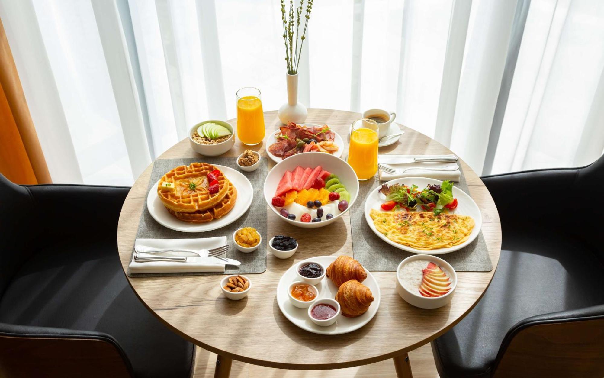 Hilton Garden Inn Samarkand Ngoại thất bức ảnh